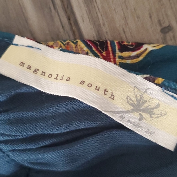 Magnolia South Backless Keyhole Front Romper - Picture 8 of 8